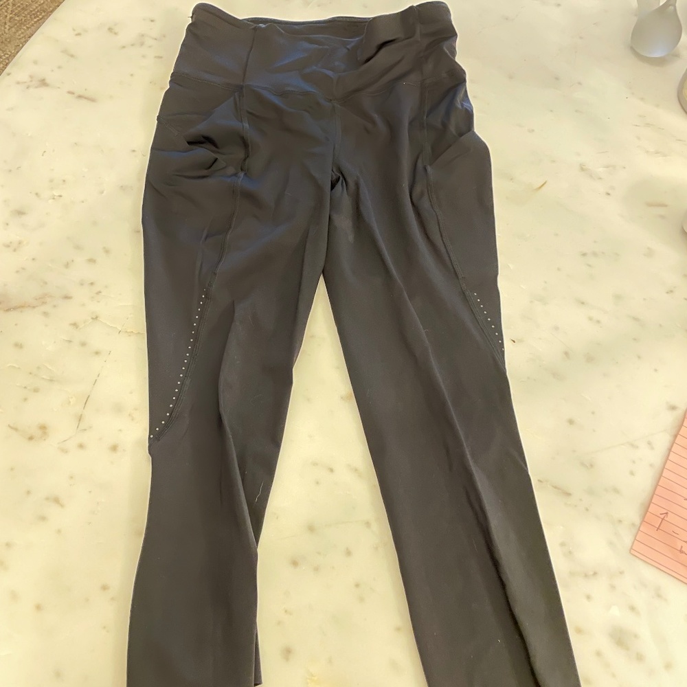 Lululemon Black Ankle Leggings Size 6